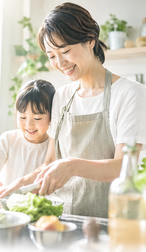 親子で笑顔で料理を楽しむキッチン
